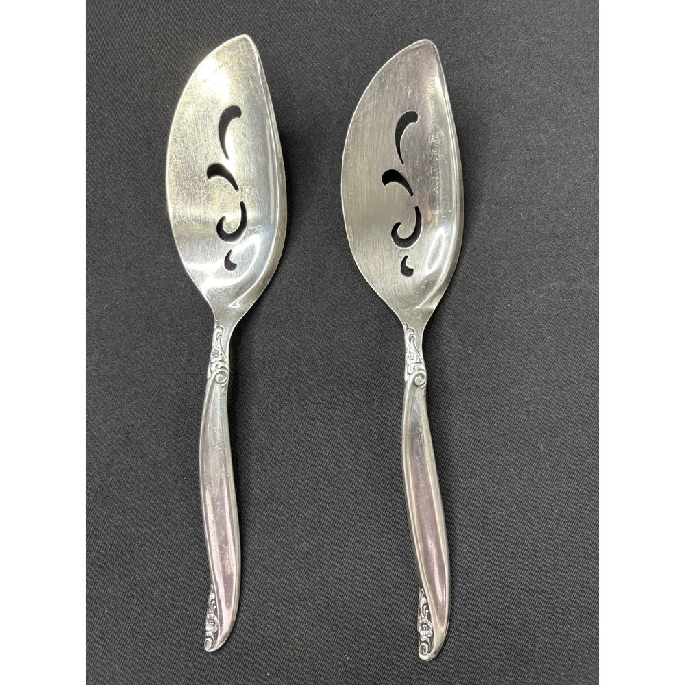 1847‎ Rogers Silverplate "Leilani" Pattern Pie Cake Server Vtg IS Lot Of 2